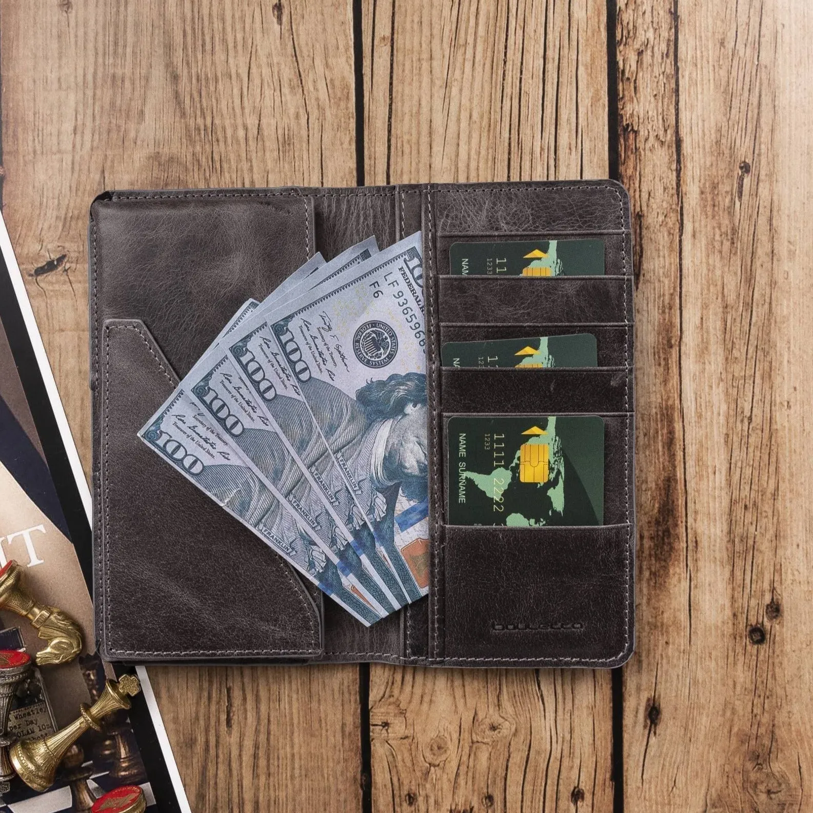 Calvina Customizable Genuine Leather Wallet for Unisex