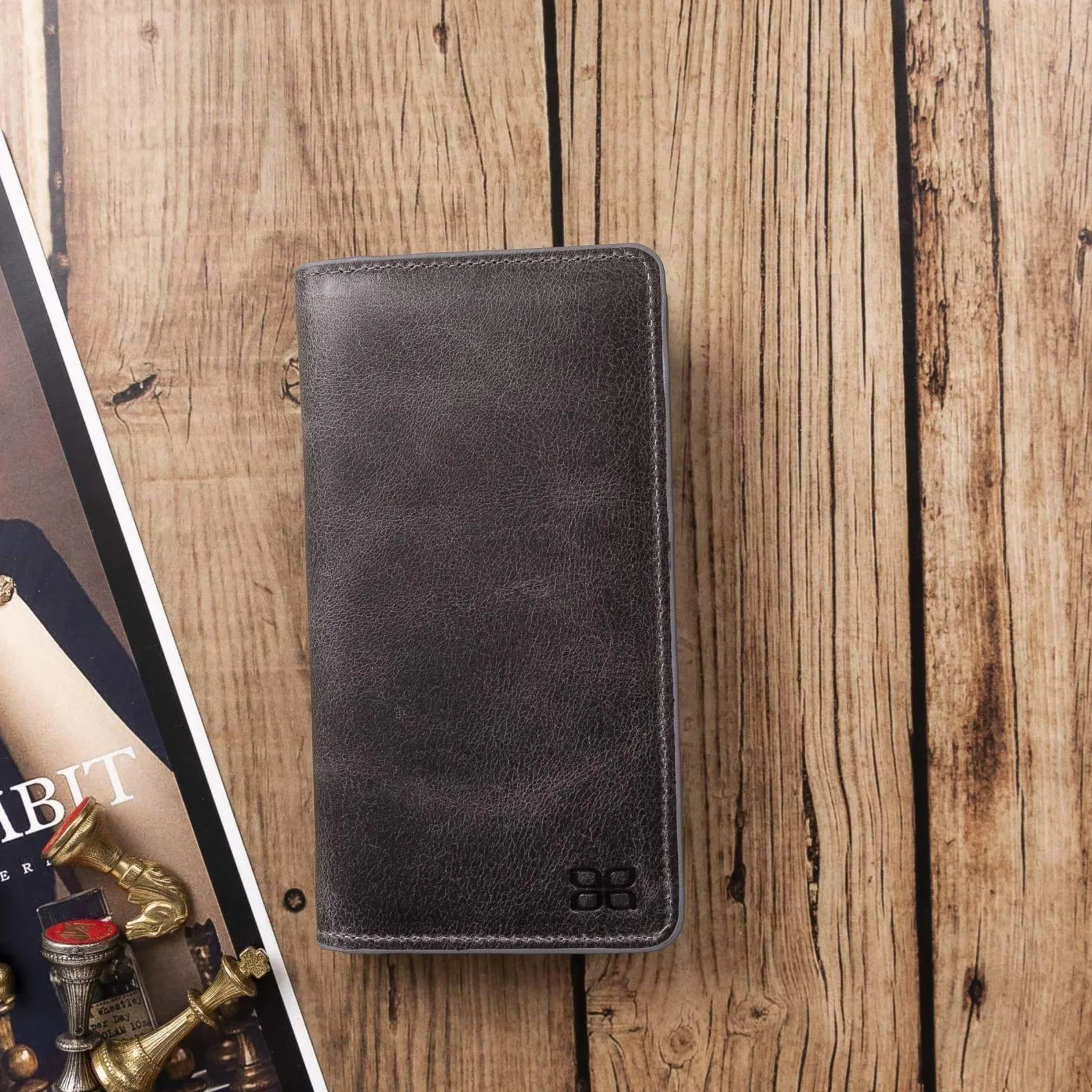 Calvina Customizable Genuine Leather Wallet for Unisex