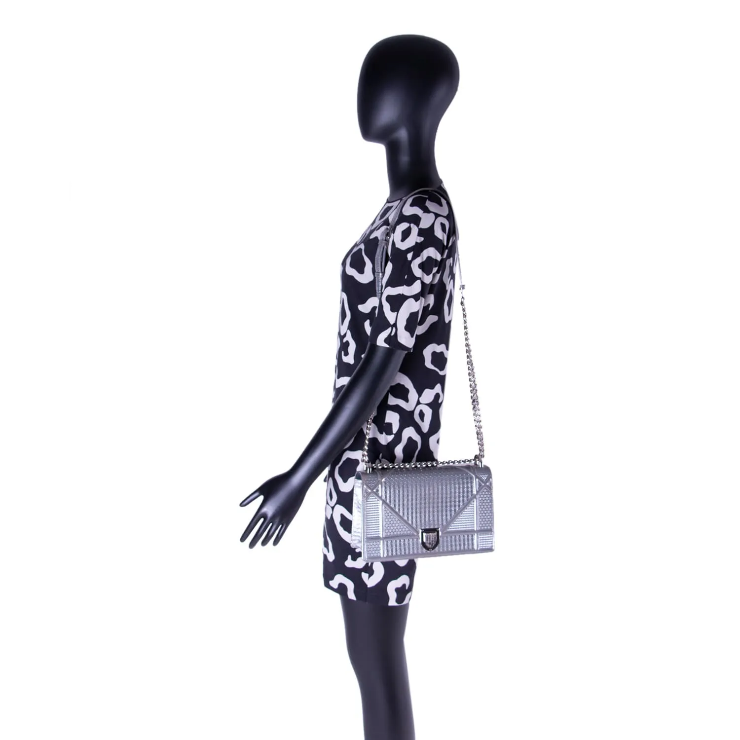 Christian Dior Diorama Medium Shoulder Bag