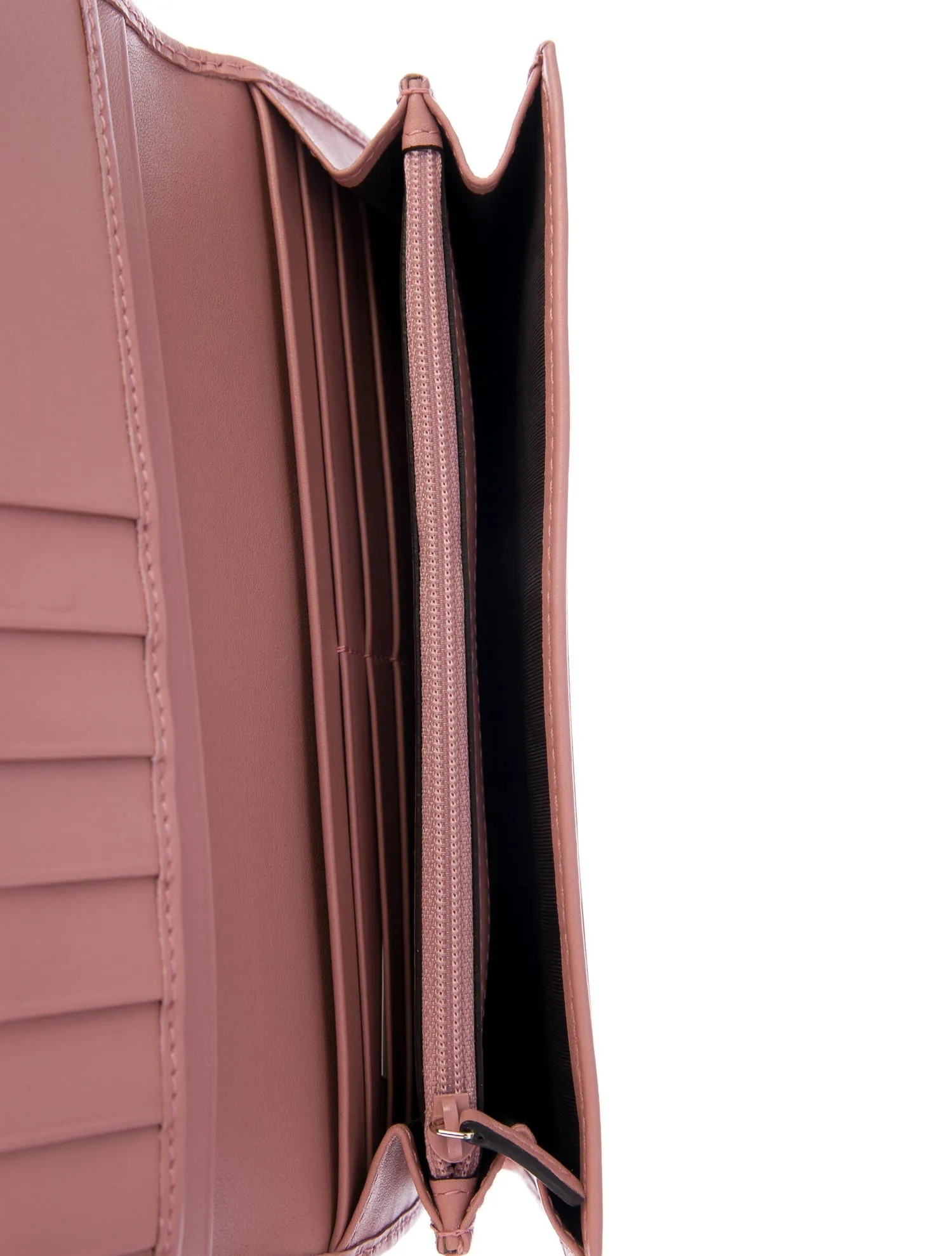 Gucci Microguccissima Continental Wallet in Soft Pink