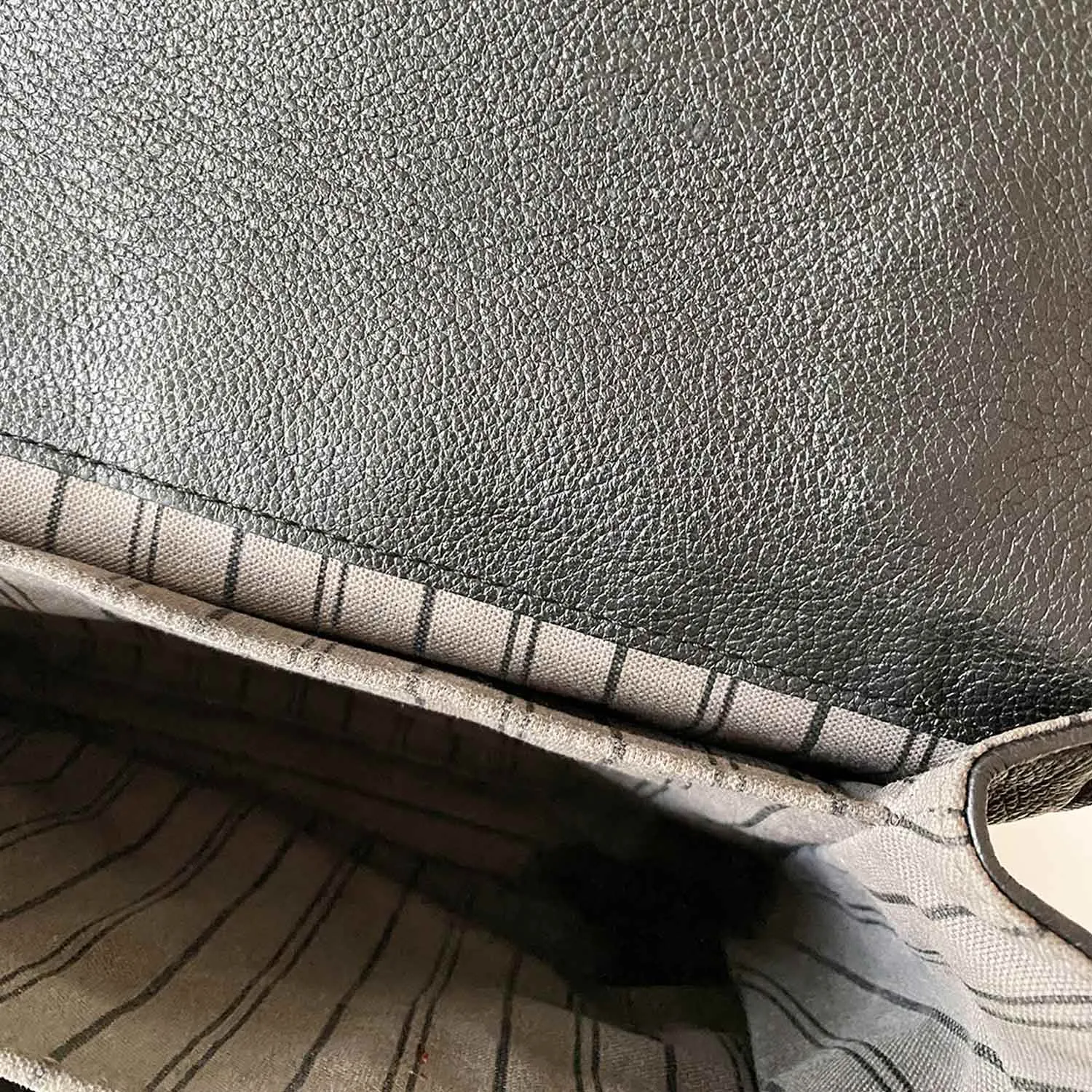 Louis Vuitton Monogram Empreinte Pochette Metis