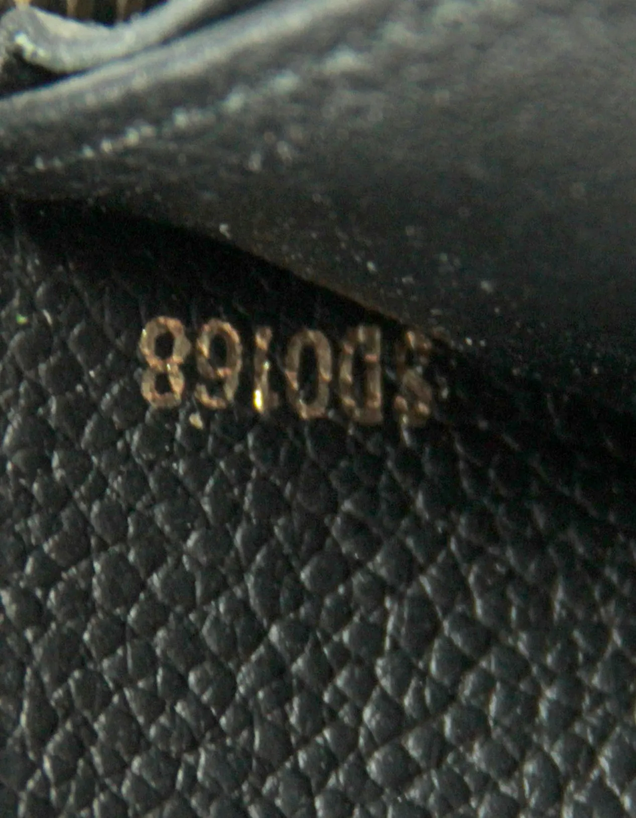 Louis Vuitton Noir Black Monogram Empreinte Zippy Wallet