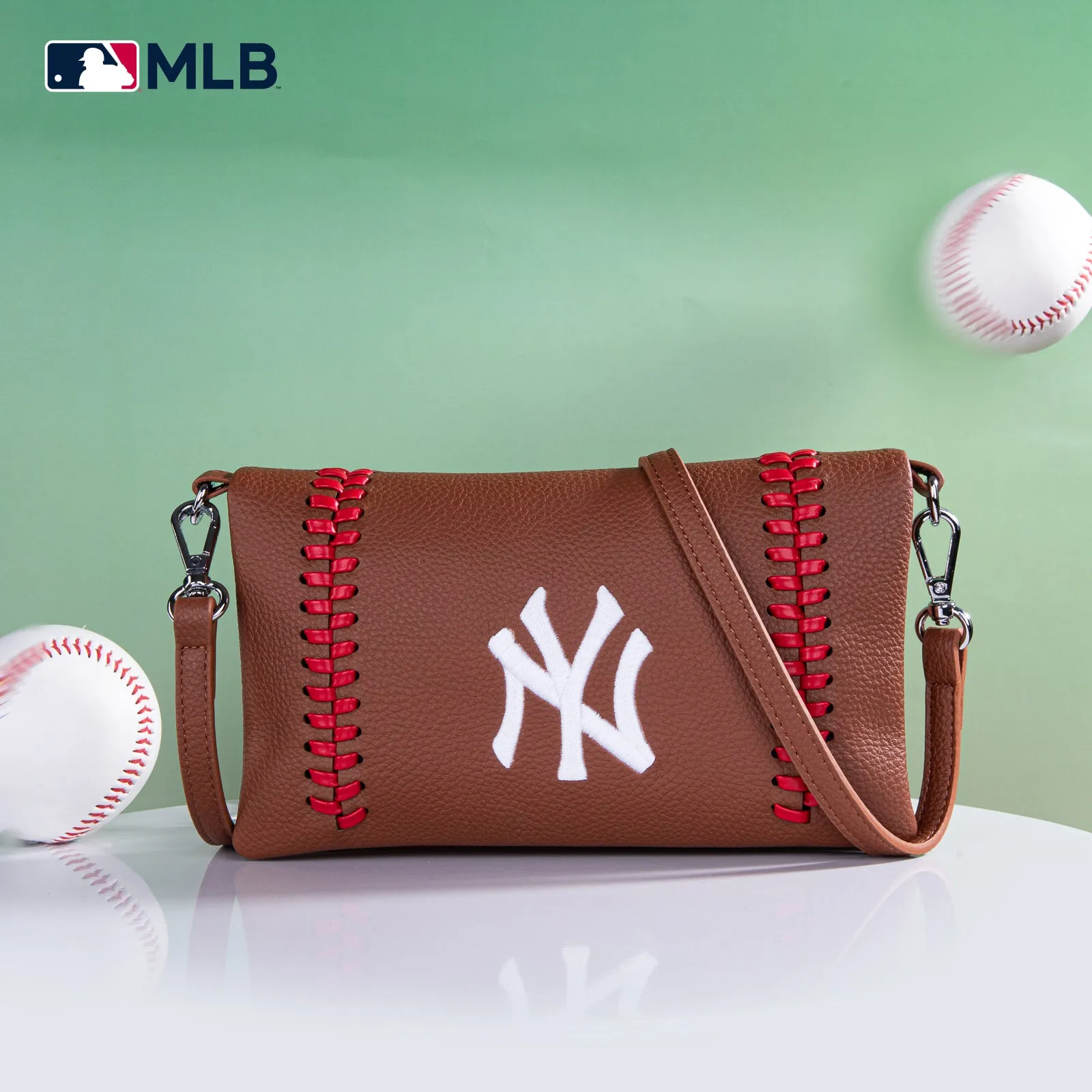 MLB-NY106 MLB New York Yankees Team Bi-Fold Clutch/Crossbody