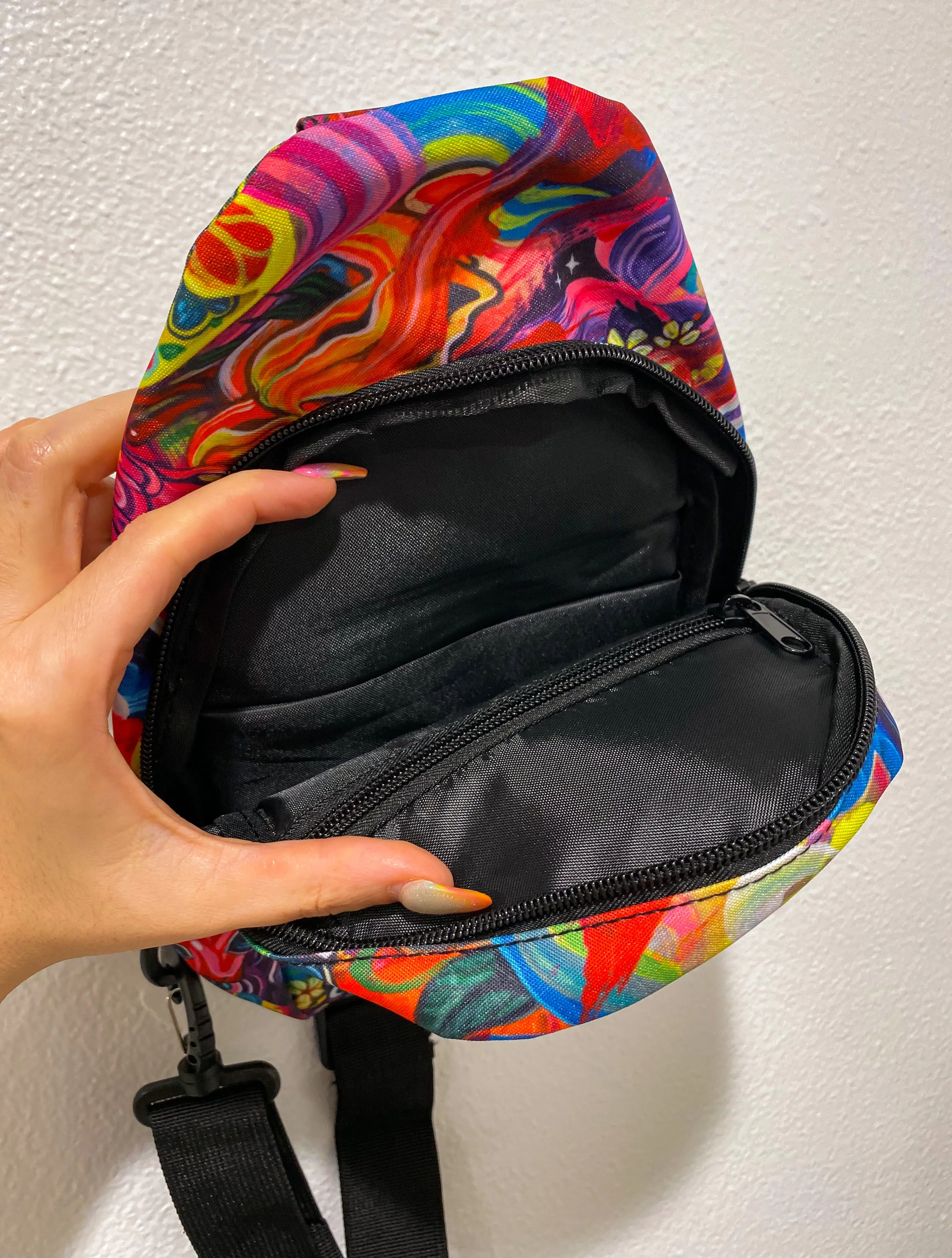 ODDITY CROSSBODY BAG