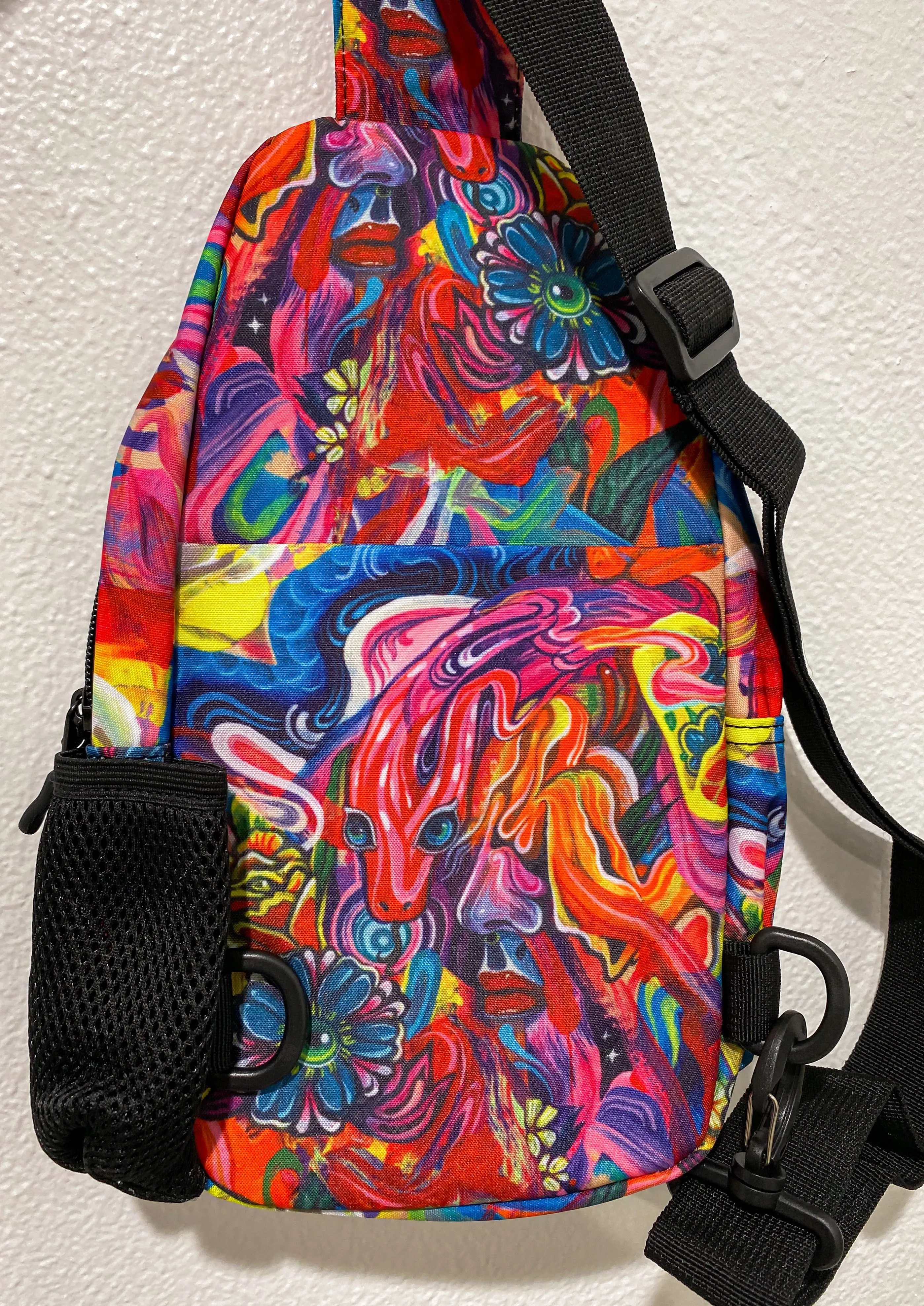 ODDITY CROSSBODY BAG