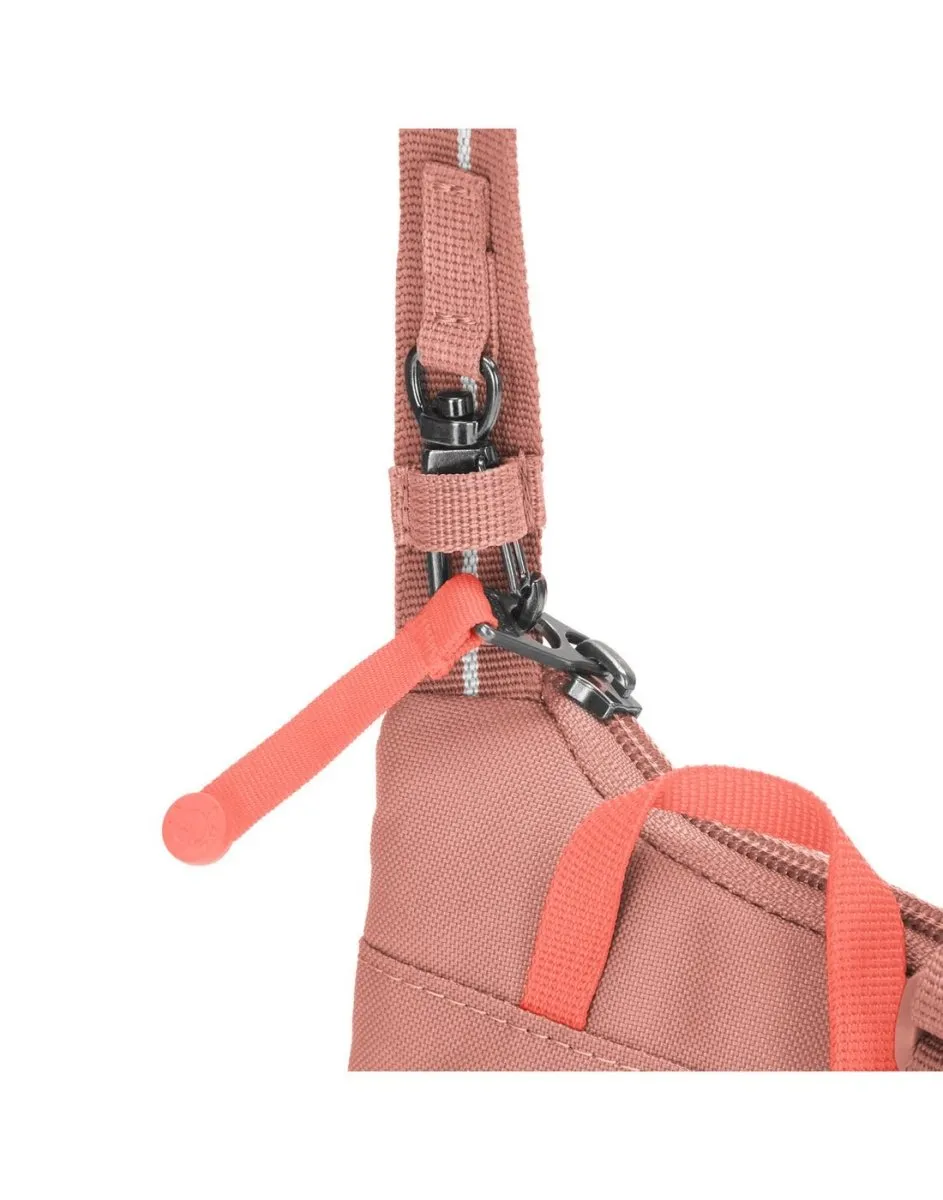 Pacsafe® GO Anti-Theft Tech Crossbody