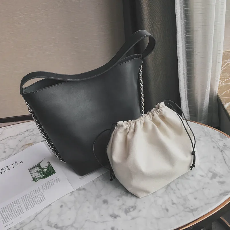 Savannah Chain Bucket Handbags