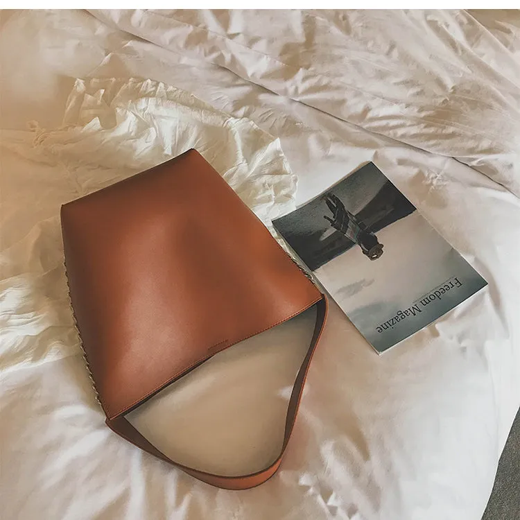 Savannah Chain Bucket Handbags