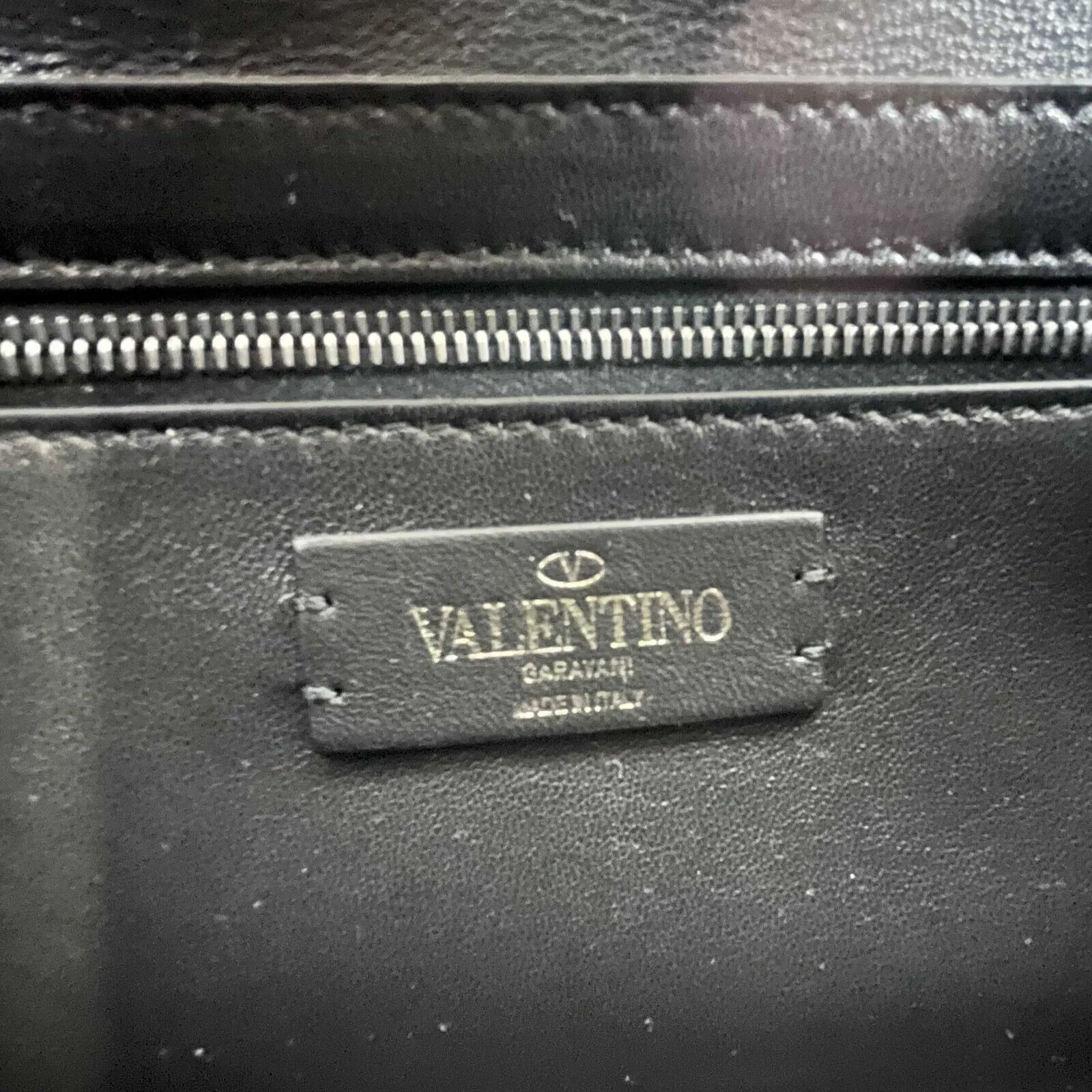 Valentino Garavani - NEW Large Lambskin Leather w/ Roman Studs - Shoulder Bag