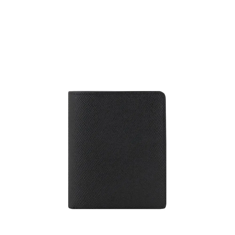 Wallet with iconic stitching